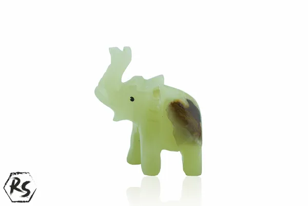 Фигурка на слонче от мраморен оникс 1