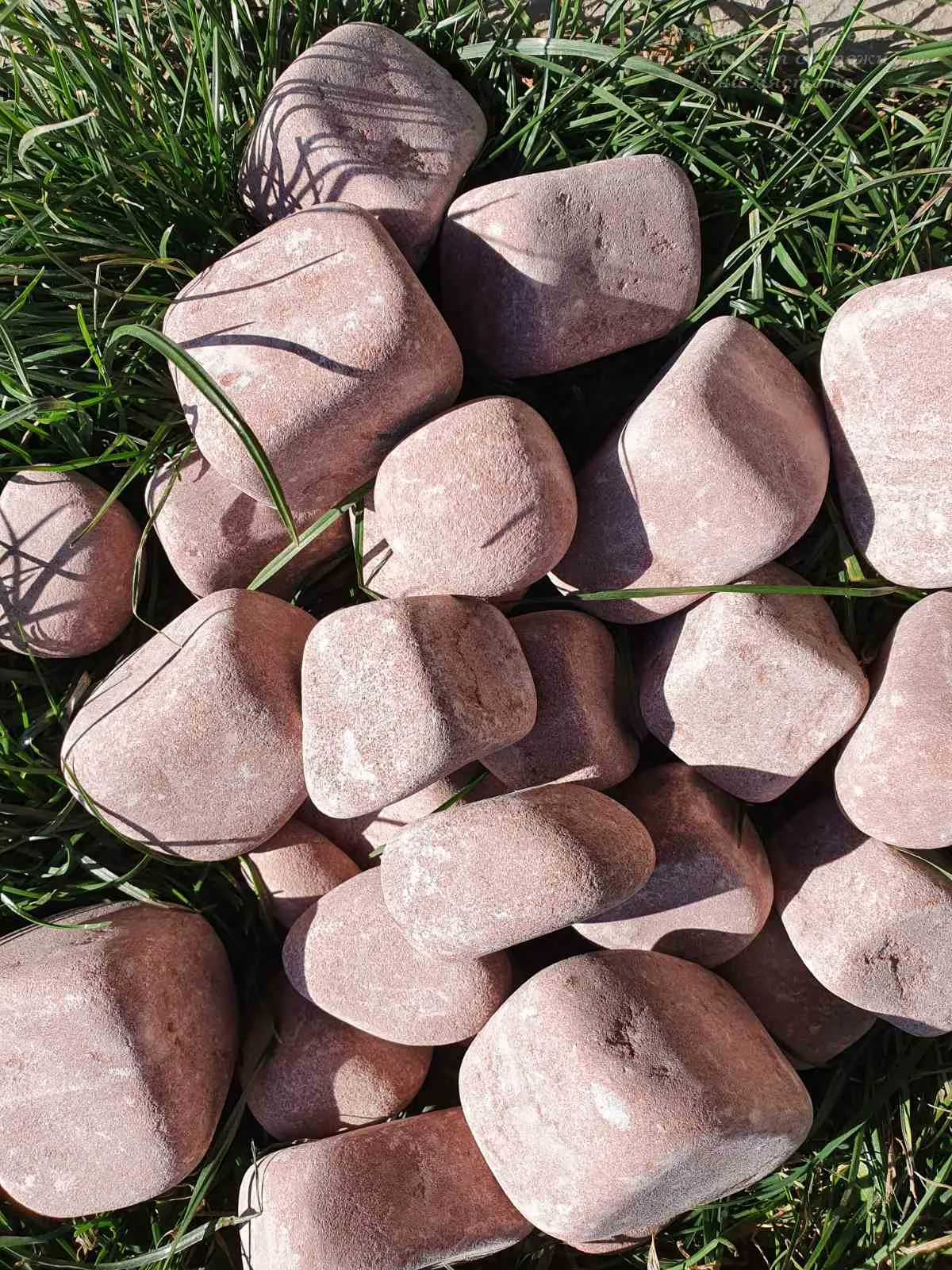 Розови обли камъчета на чувал (25кг) 11
