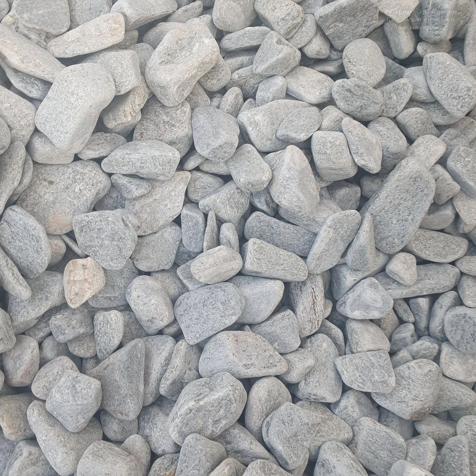 Сиво-сини декоративни камъни от гнайс на тон в голям чувал (бигбег) 5