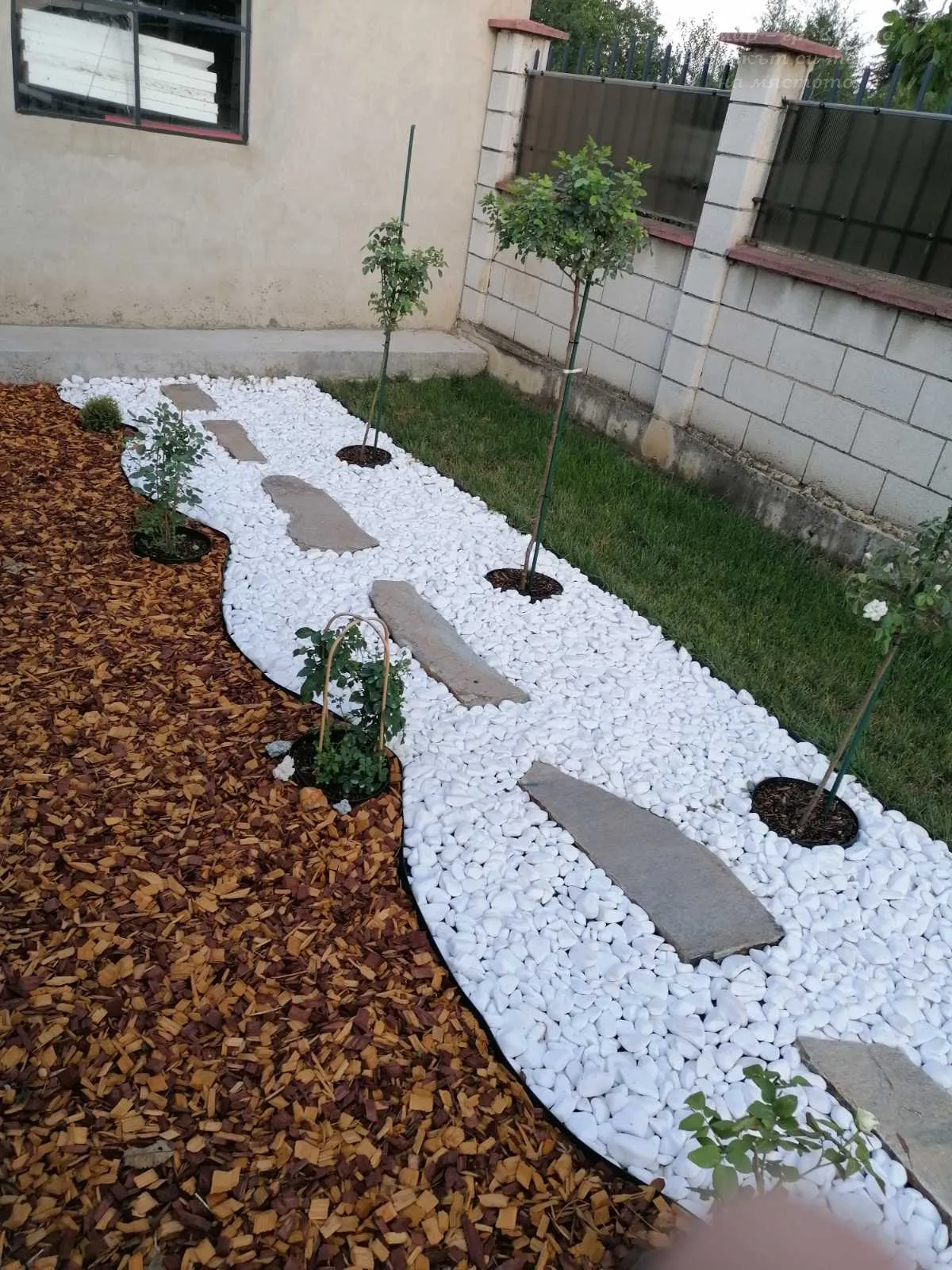 White pebbles from Thassos marble (25kg) 42