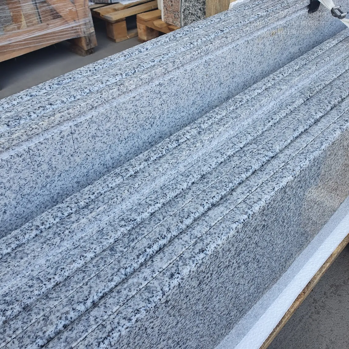 G603 | Cut-to-size pieces from polished grey granite 2cm 10