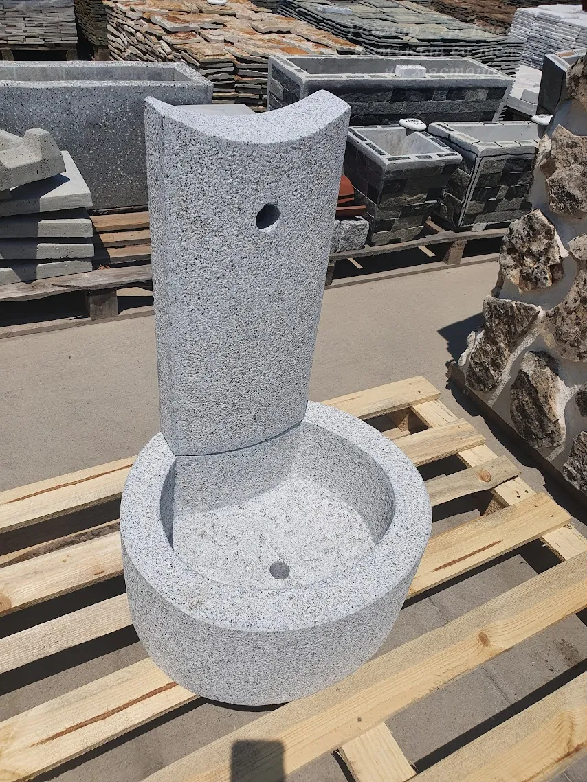 Free-standing granite water fountain Rock Star 7