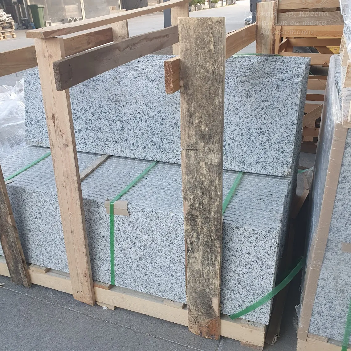 Ready-made step from flamed Artico granite 120 x 33 x 1.8 cm 9