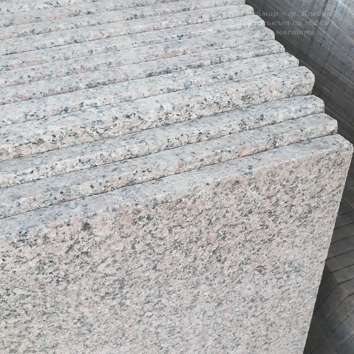 Ready-made step from flamed Santa Rosa granite 120 х 33 х 1.8 см 4