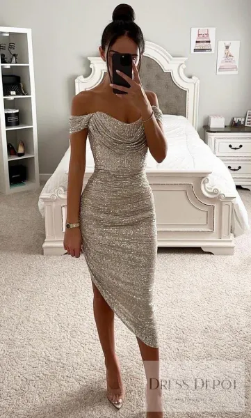 Дамска асиметрична рокля с пайети в сребристо